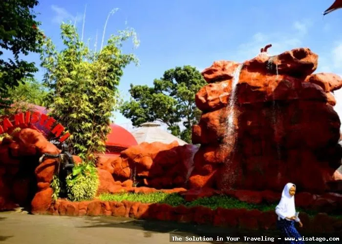 Taman Wisata Matahari, wahana air.
