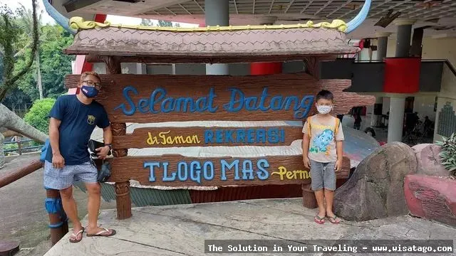 Taman Wisata Tlogomas yang asri.