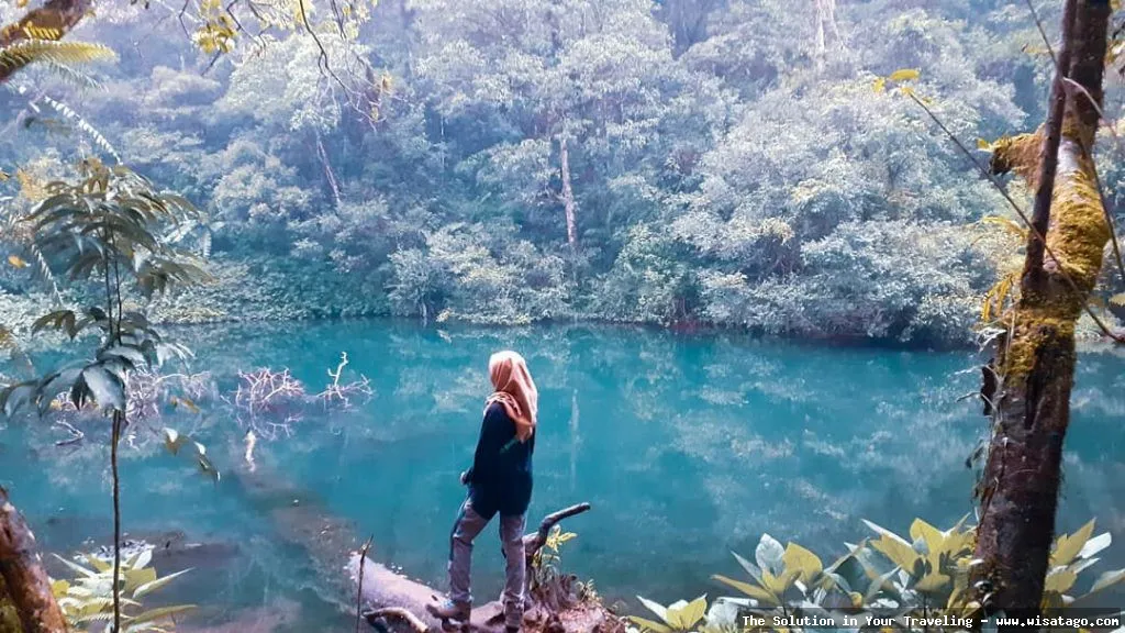 Telaga Biru: keindahan danau alami