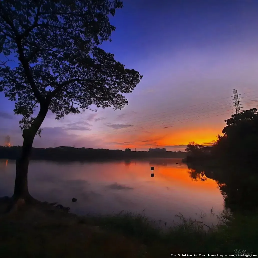 Telaga Ngipik, telaga alami yang indah