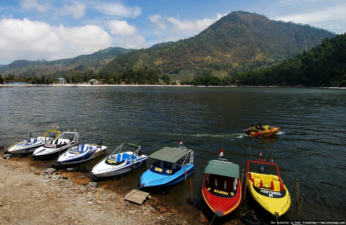 Telaga Sarangan, danau indah di Magetan
