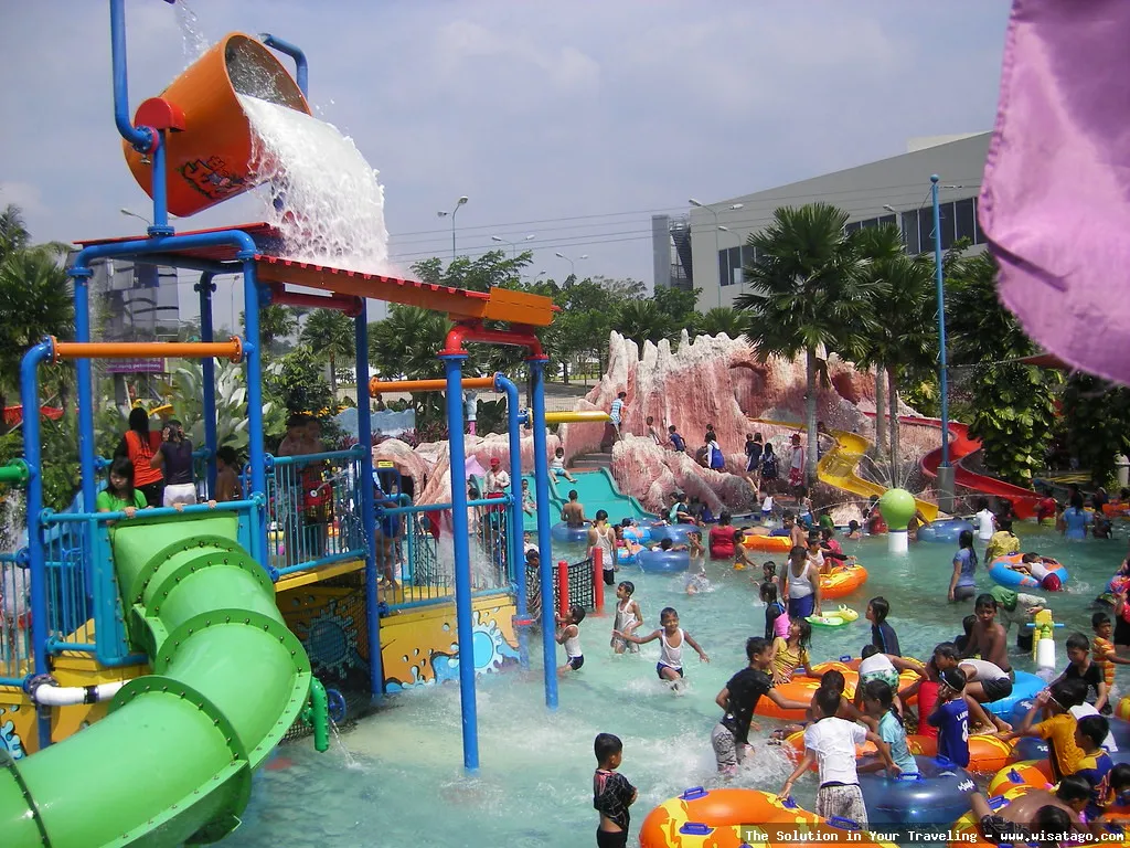 The Jungle Water Adventure Bogor seru