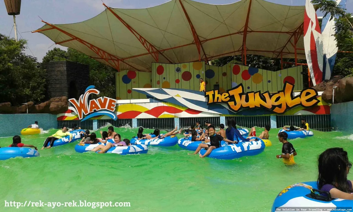 The Jungle Water Adventure Bogor seru