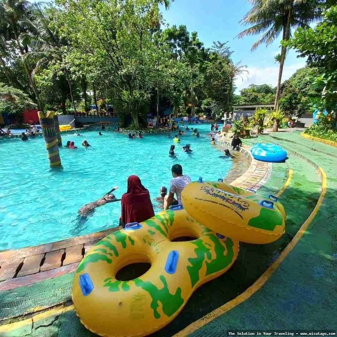 The Jungle Water Adventure Bogor seru.
