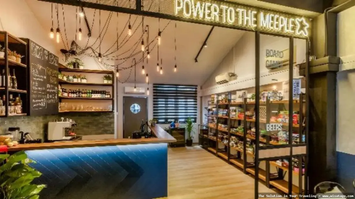 The Pawn Cafe, tempat bersantai unik
