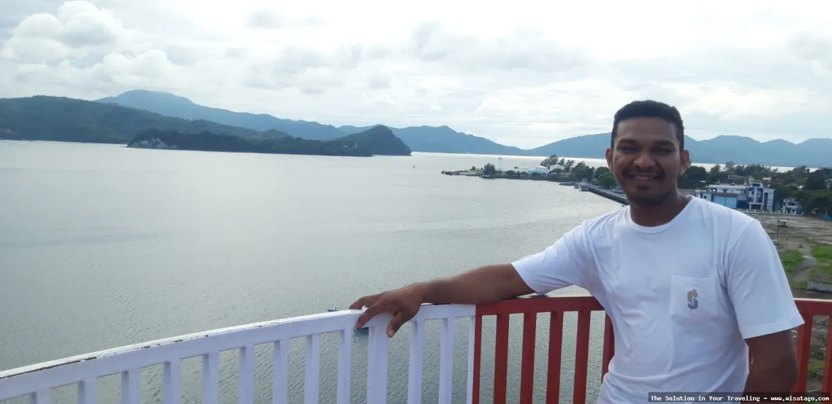Tower Merah Putih Sabang megah menjulang.