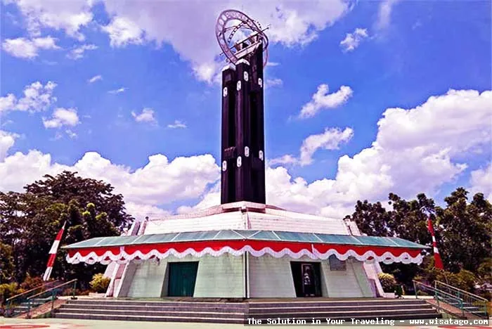 Tugu Khatulistiwa, simbol garis lintang nol