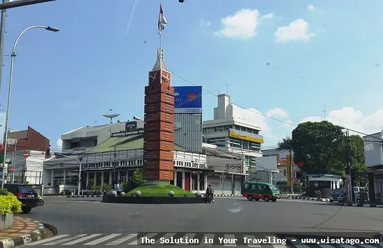 Tugu Simpang Lima ikon Kota Kediri