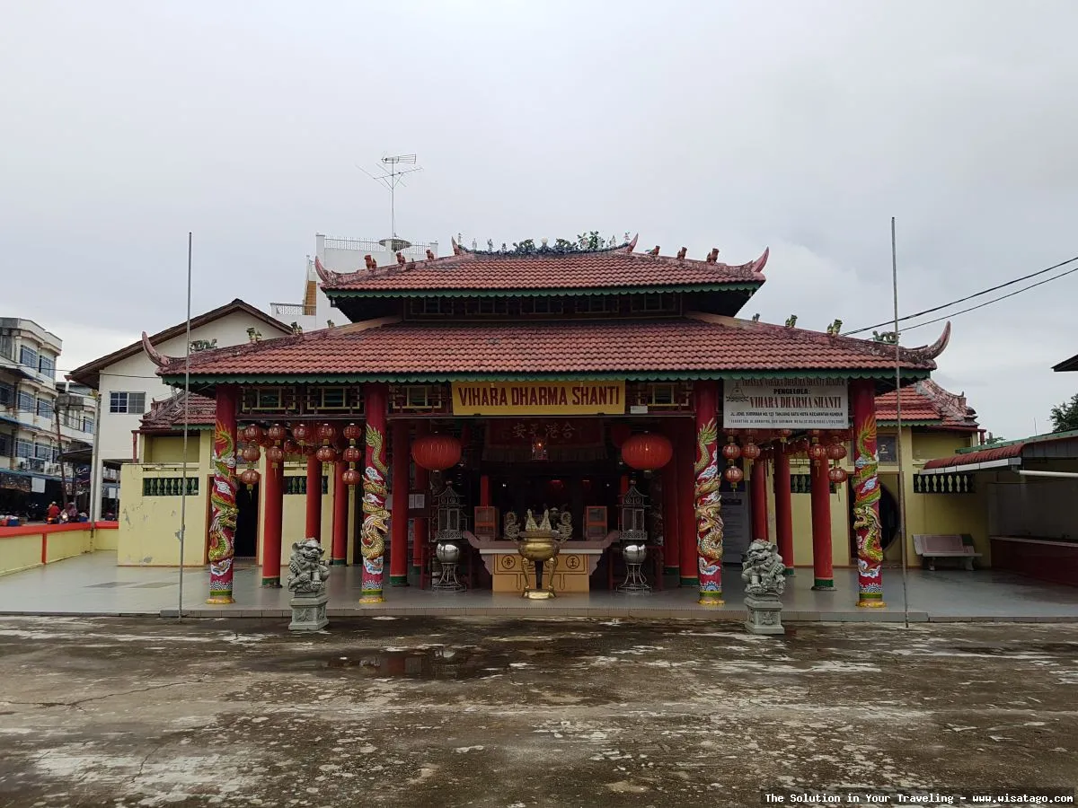 Vihara Dharma Dwiepa, tempat ibadah umat