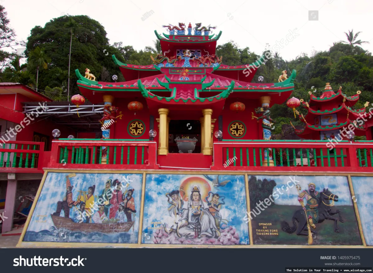 Vihara Gunung Dewa Siantan megah mempesona