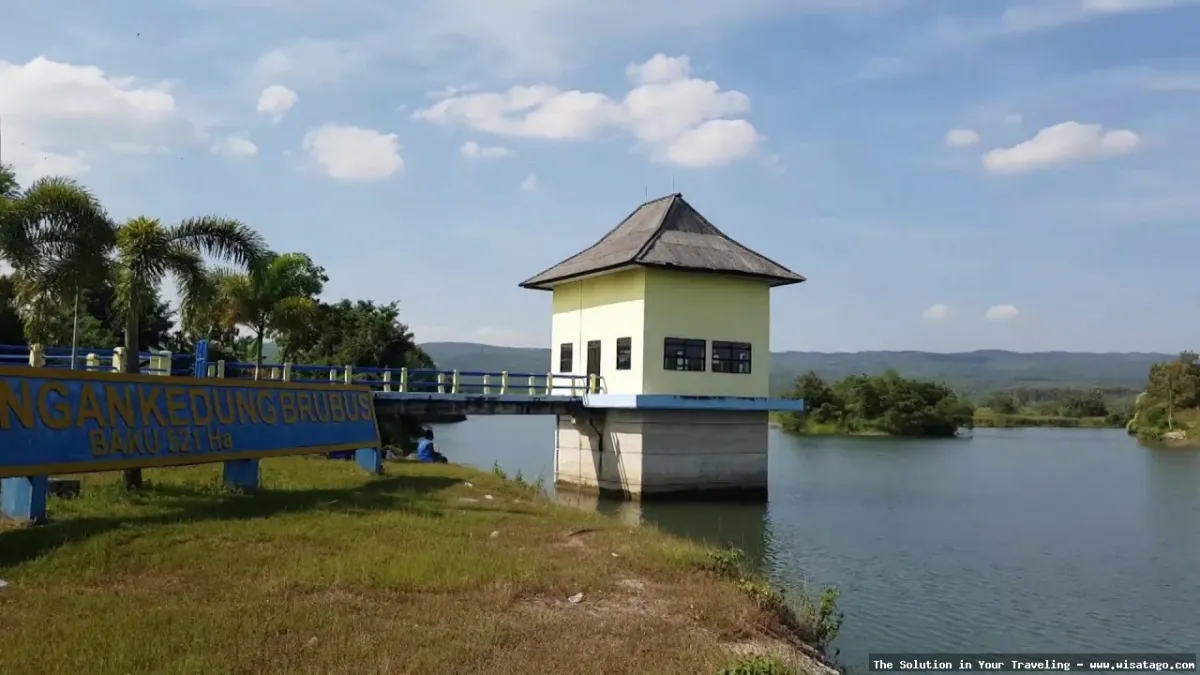 Waduk Kedungbrubus, pemandangan indah memukau