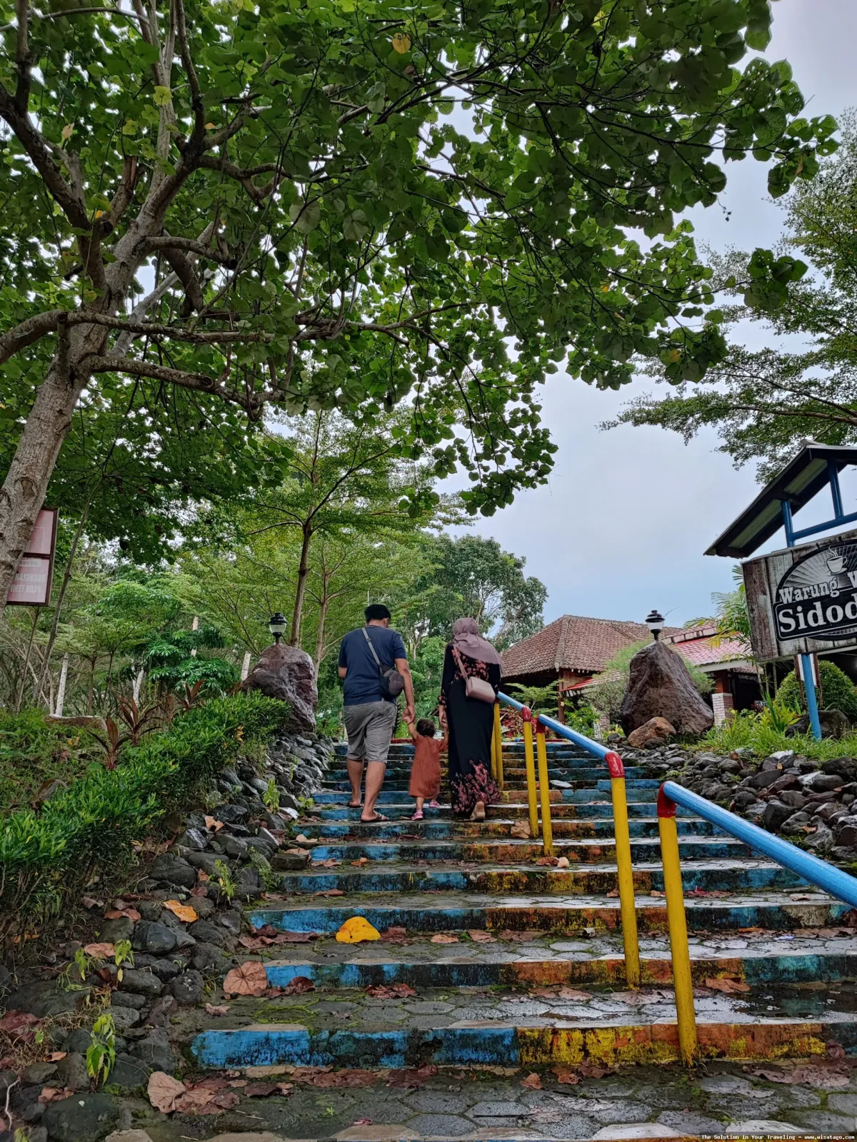 Waduk Sidodadi Glenmore, pemandangan indah.