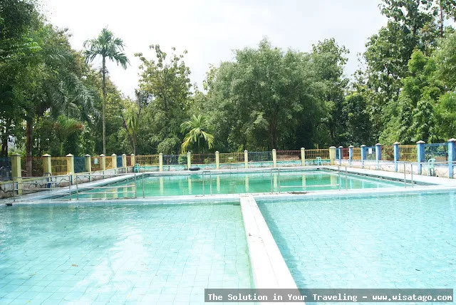Wana Wisata Air Panas Prataan yang asri