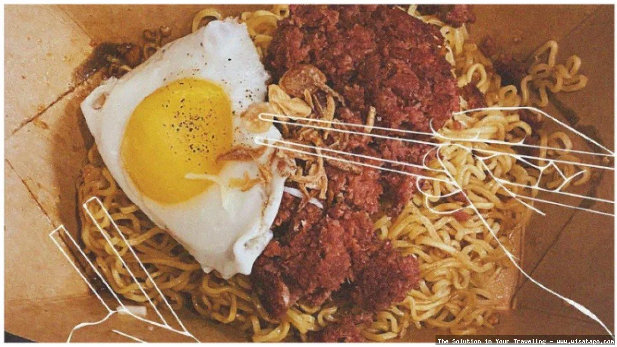 Warkop Ibok Mi legendaris dan ramai.