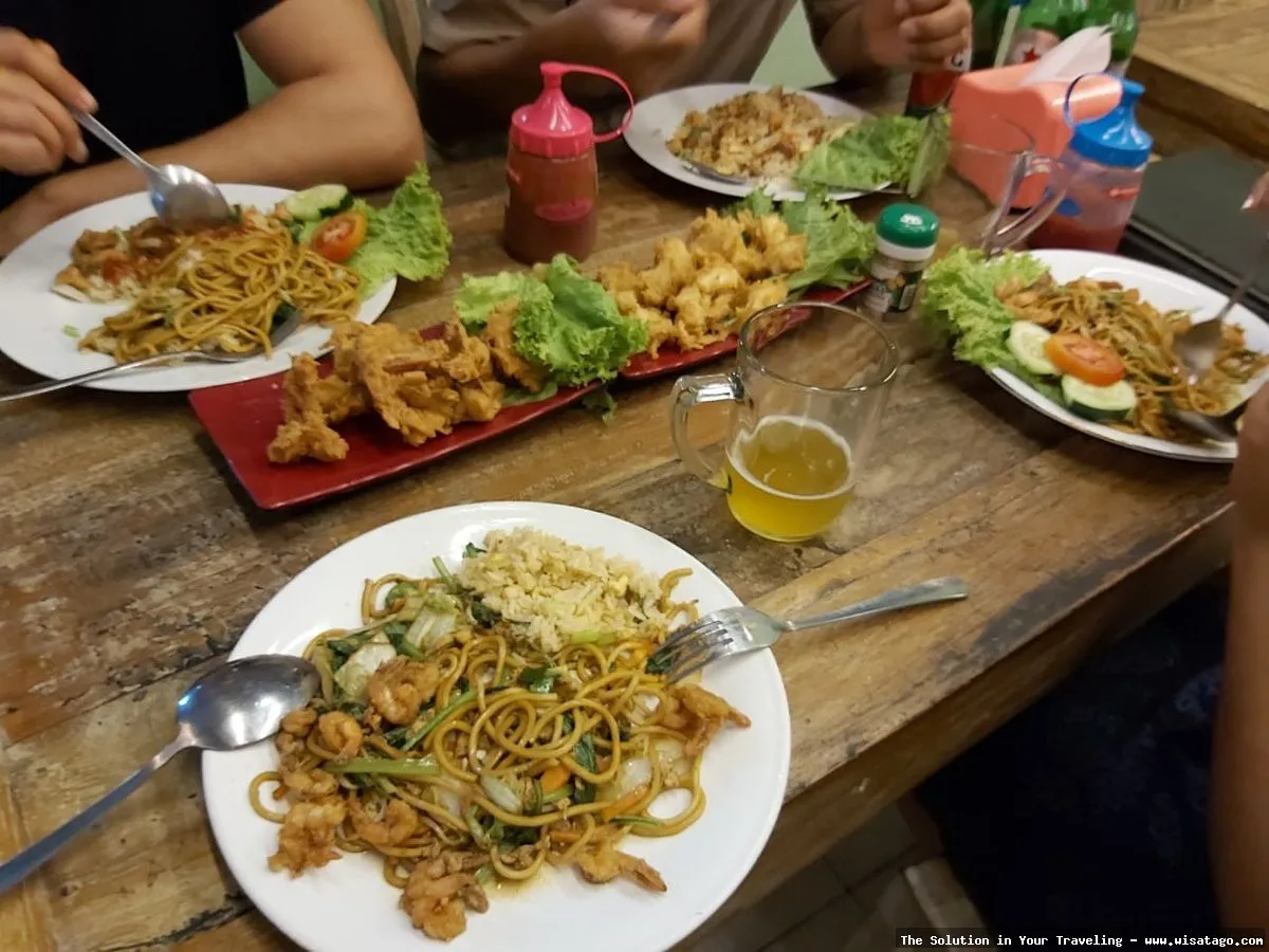 Warung Putra: Tips, Harga Tiket, Kuliner, Lokasi, Fasilitas dan Spot