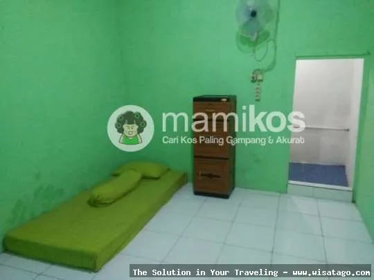 Warung Rayhan, tempat makan sederhana nikmat.