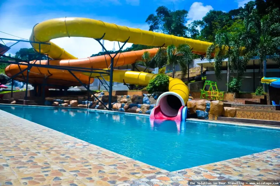 Waterboom Nagrak, wahana air seru.