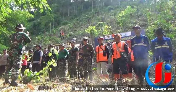 wisata Air Terjun Antrokan Manggisan indah
