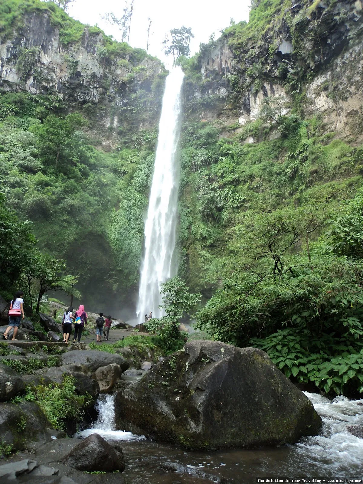 Wisata Air Terjun Coban Rondo alami