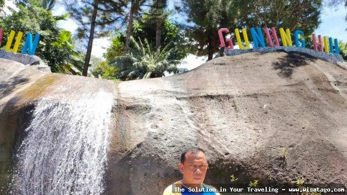wisata Air Terjun Gunung Hiu indah