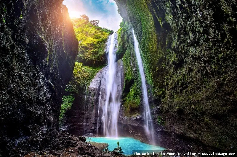 wisata Air Terjun Gunung Ranai mempesona