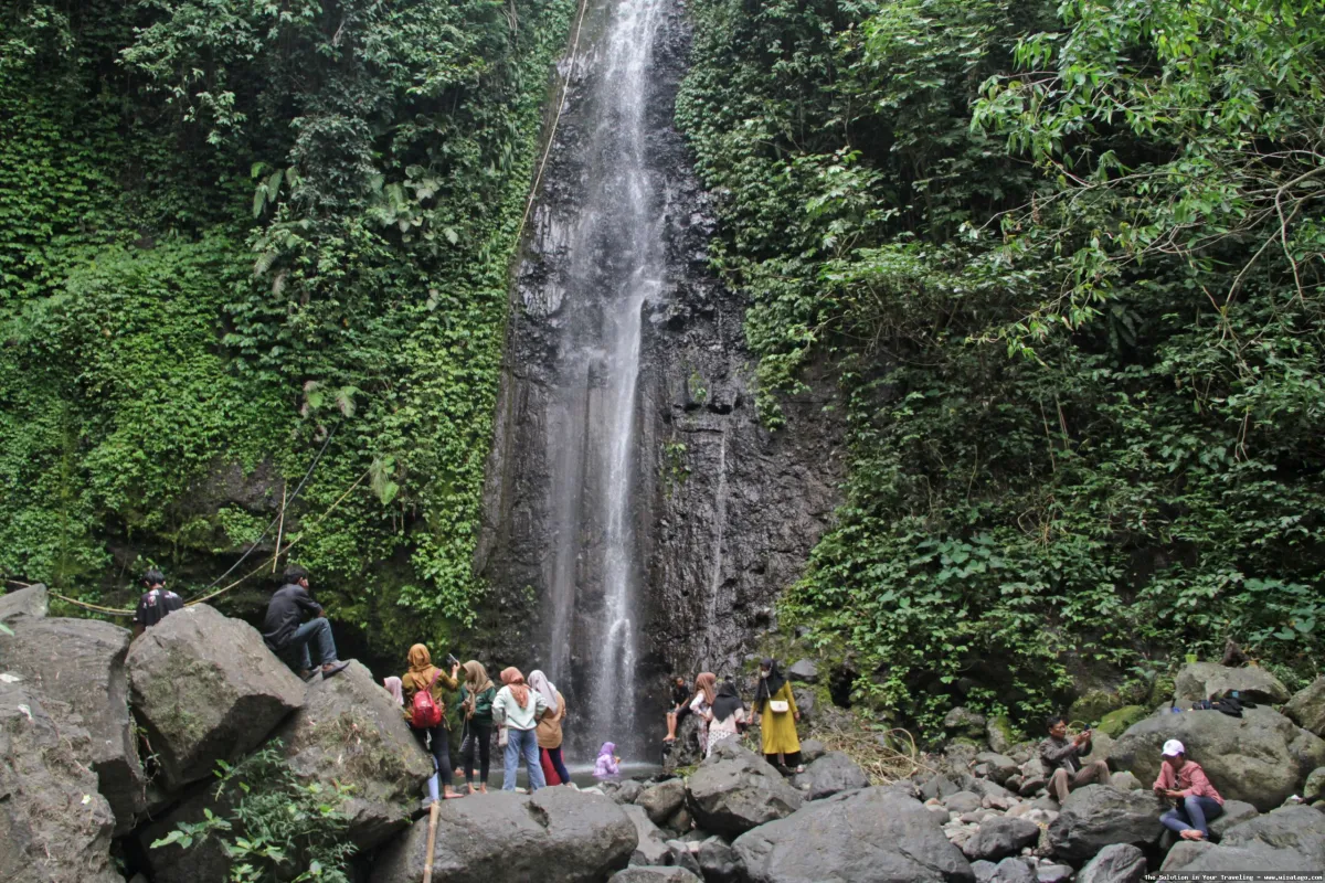 wisata Air Terjun Jelutung yang mempesona