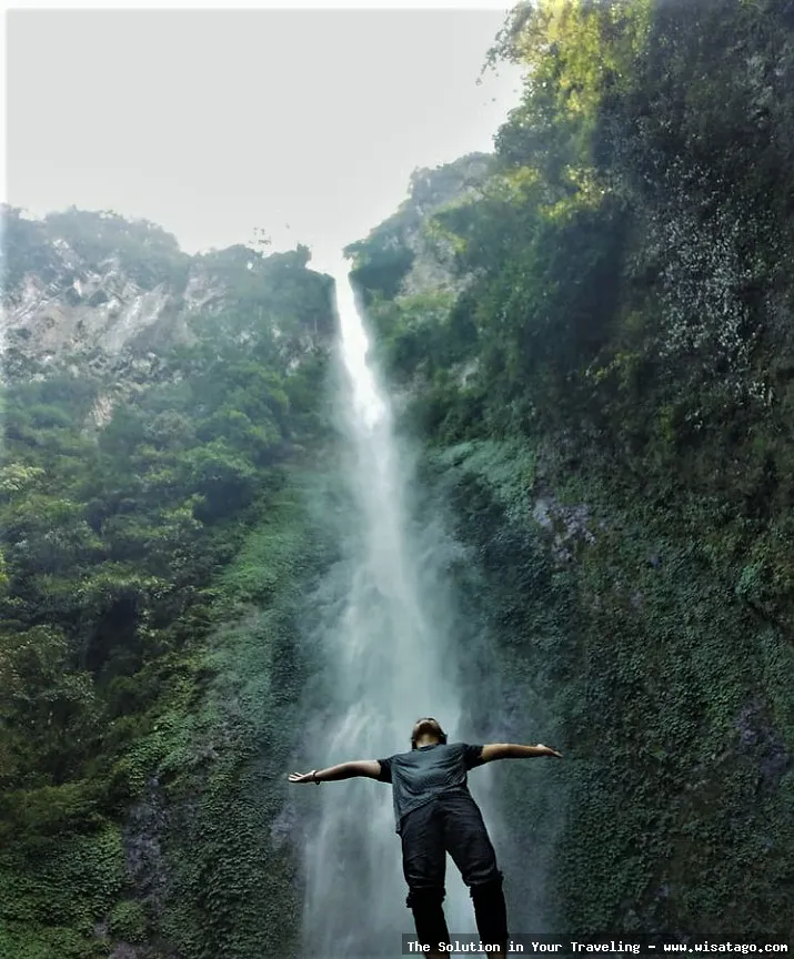 wisata Air Terjun Pancuran Rayo indah