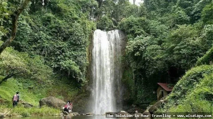 wisata Air Terjun Pancuran Rayo indah