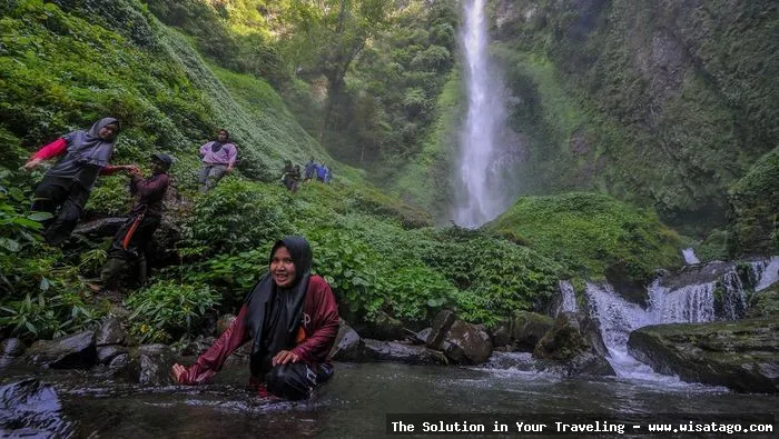 Wisata Air Terjun Pancuran Rayo indah