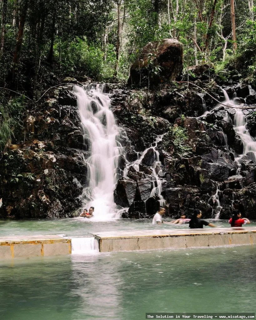 Wisata Air Terjun Pongkar yang menawan