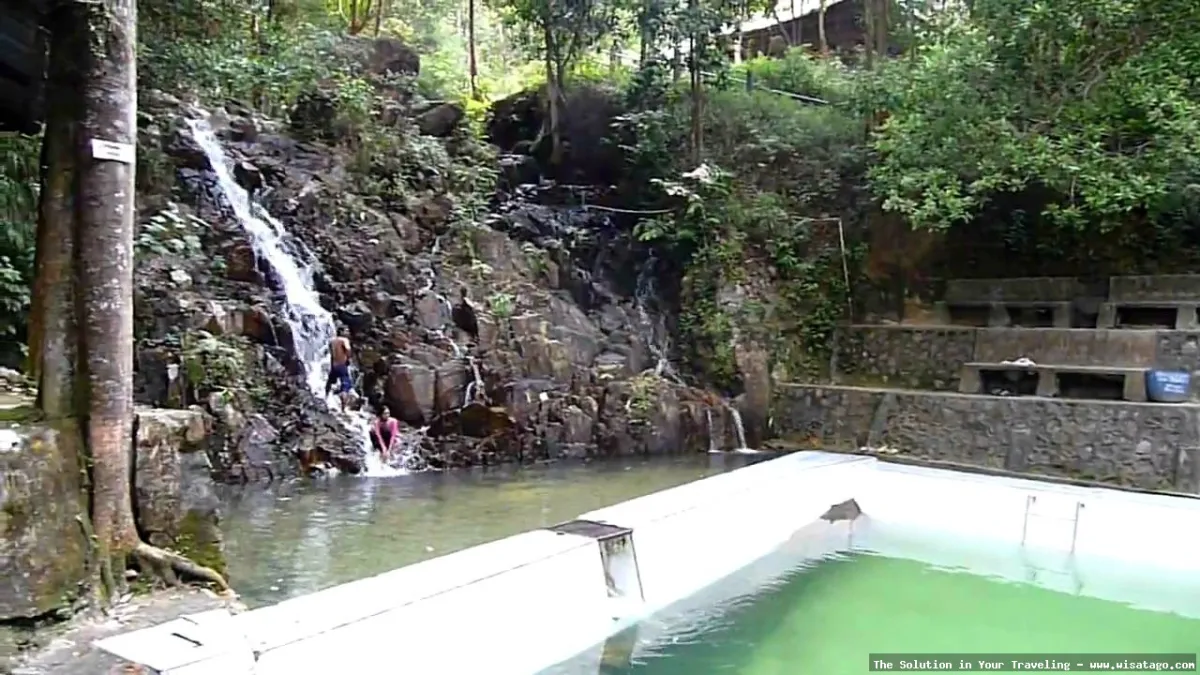 Wisata Air Terjun Pongkar yang mempesona