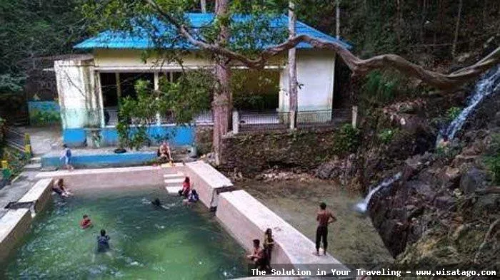 Wisata Air Terjun Pongkar yang menawan