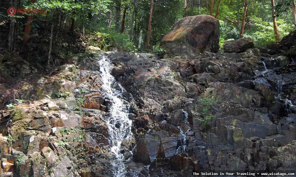 Wisata Air Terjun Pongkar yang menyegarkan