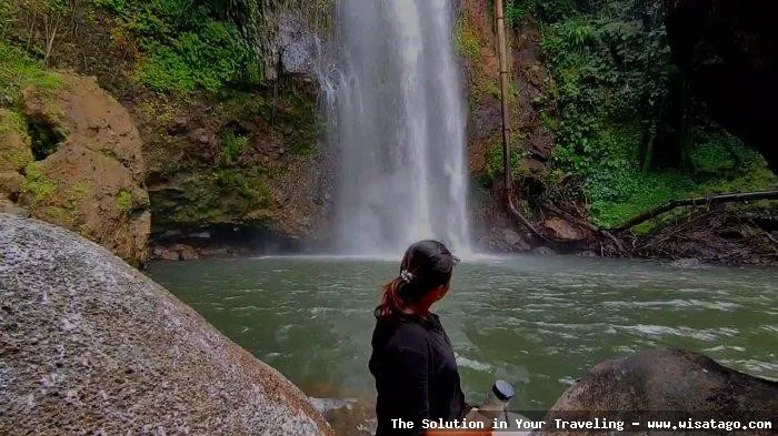 wisata Air Terjun Renah Pemetik nan indah