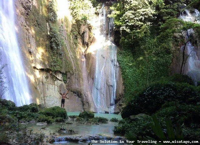 wisata Air Terjun Samparona yang indah