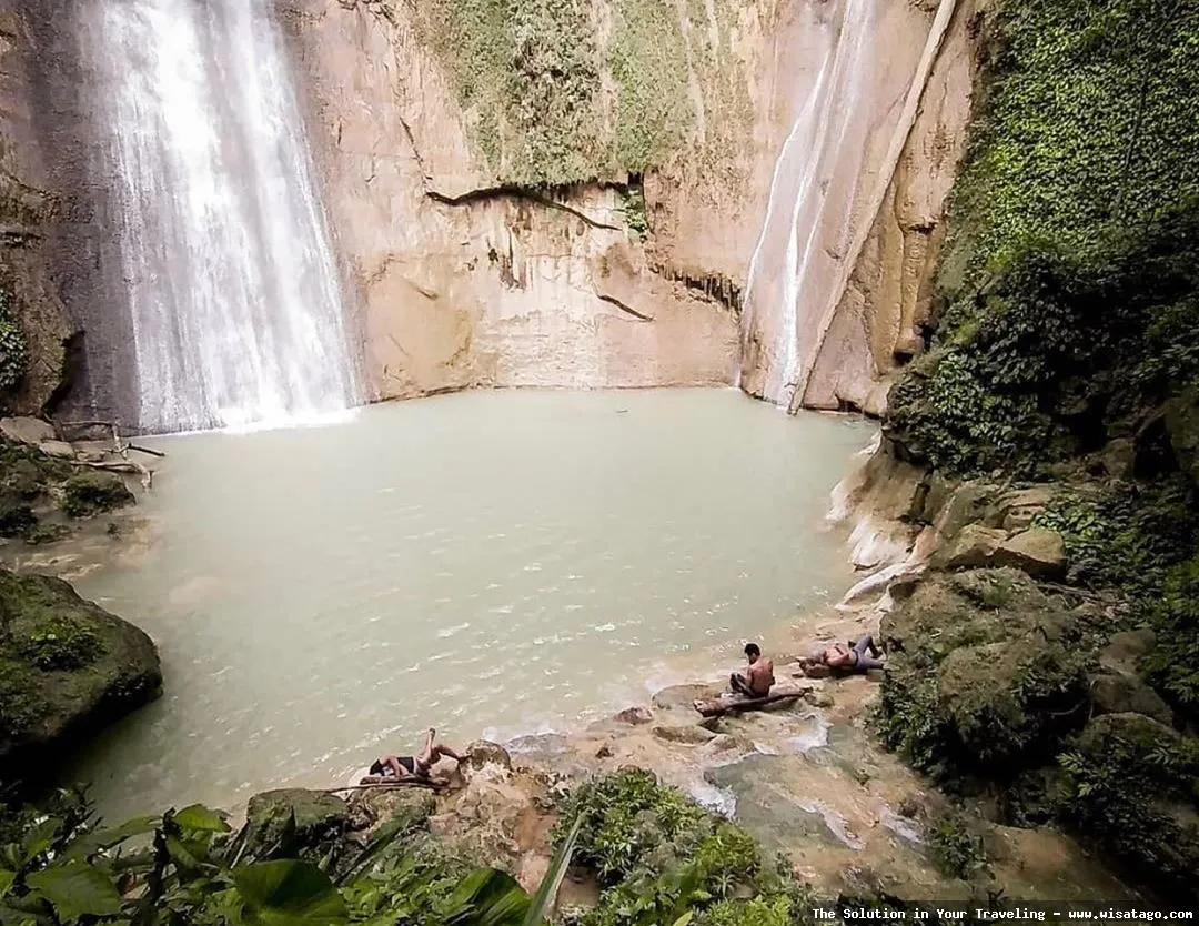 Wisata Air Terjun Samparona yang memukau