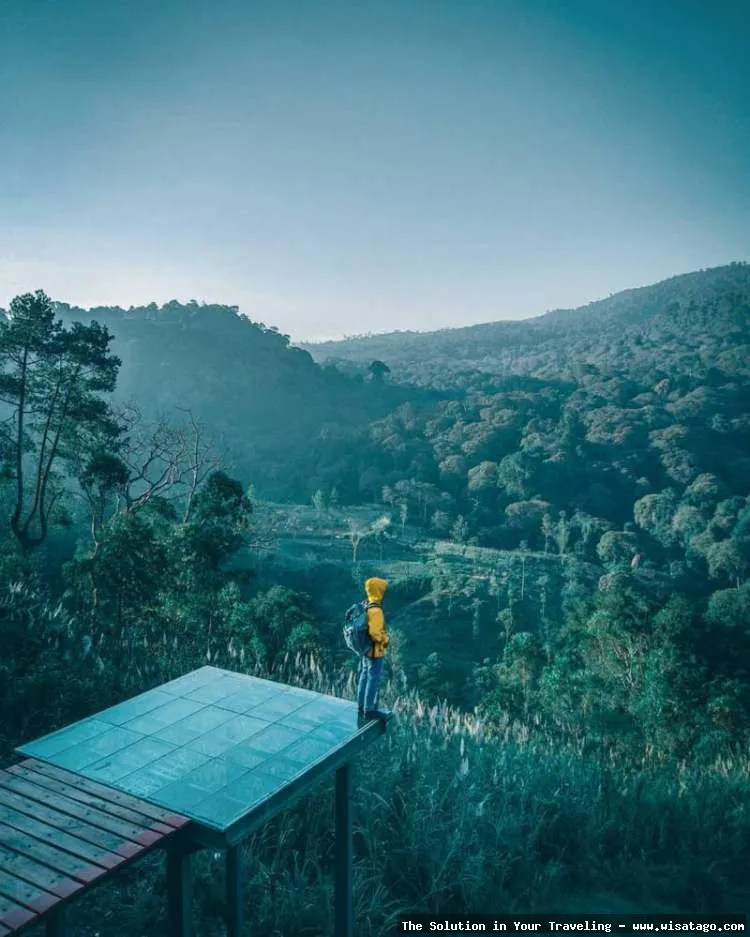Wisata Air Terjun Samparona yang menawan