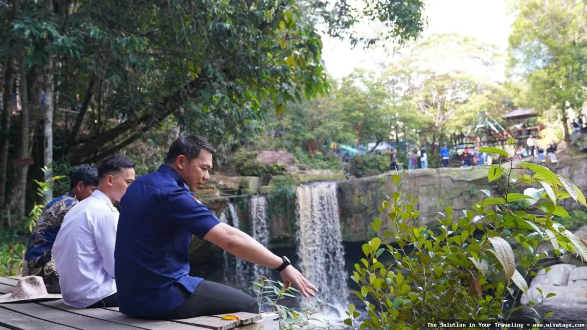 Wisata Air Terjun Sungai Medang memukau