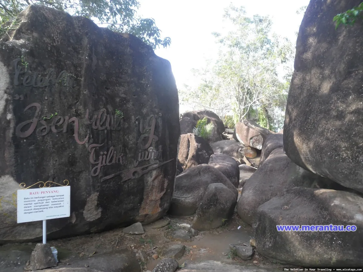 Wisata Batu Besar yang menakjubkan