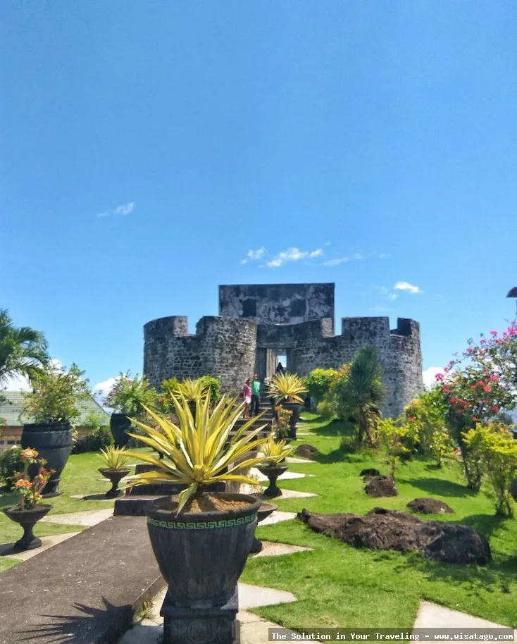 wisata Benteng Bukit Cening yang indah