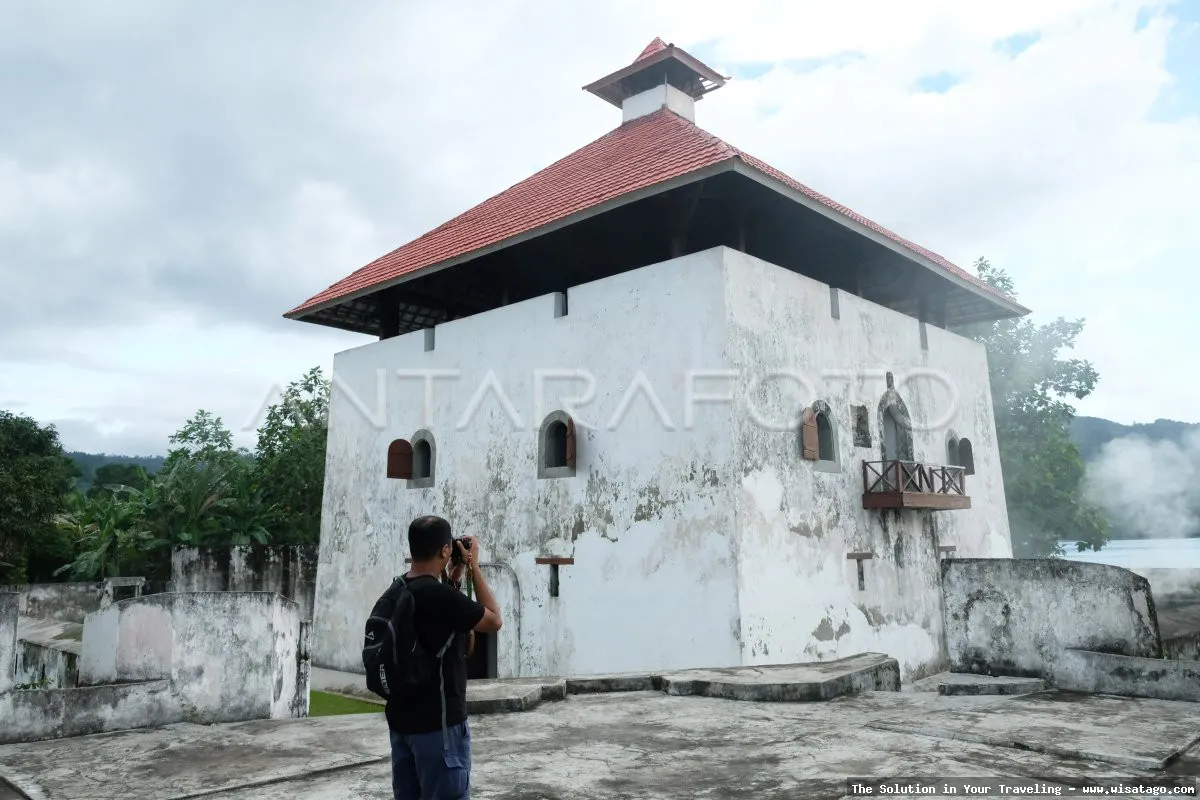 wisata Benteng Bukit Cening indah memukau