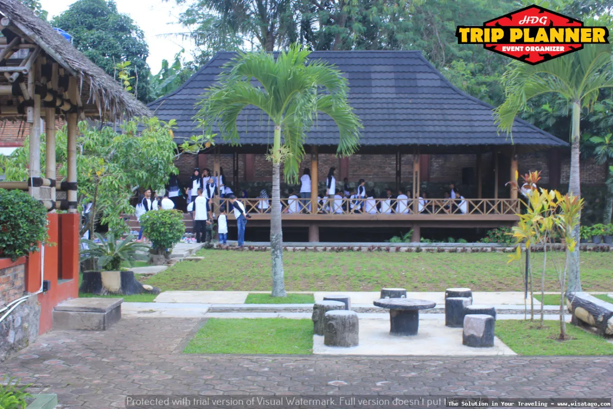 Wisata Candi Cangkuang: warisan budaya Garut