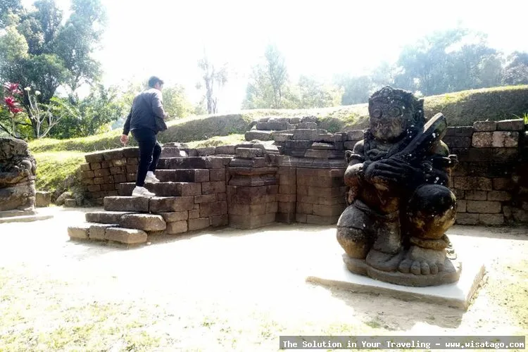 Wisata Candi Gambar Wetan nan eksotis