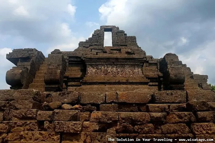 wisata Candi Jago, relief menawan.
