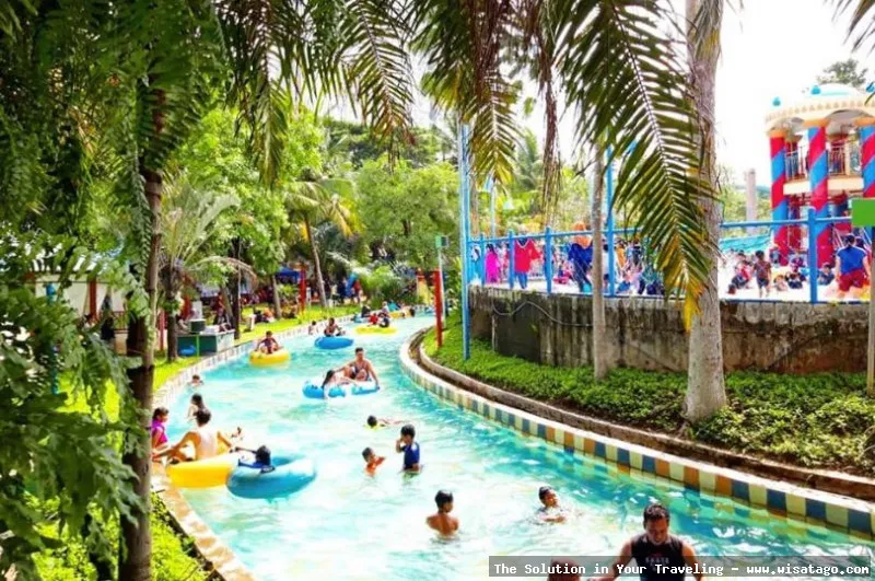 Wisata Ciputra Waterpark, wahana air seru
