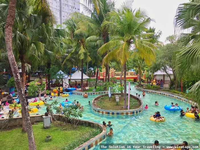 Wisata Ciputra Waterpark, wahana air seru.