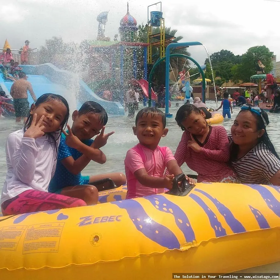 Wisata Depok Fantasy Waterpark yang seru