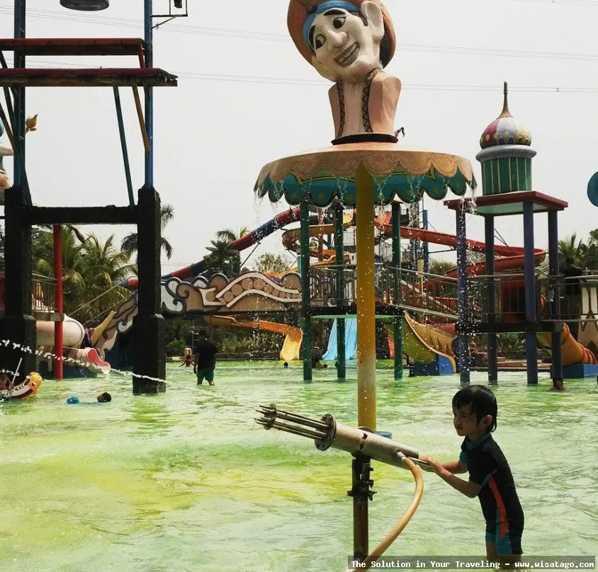 Wisata Depok Fantasy Waterpark yang seru