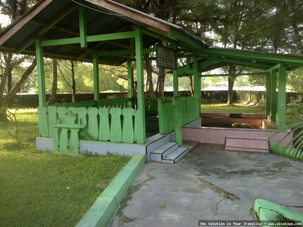 wisata DERMAGA APUNG SIMEULUE yang indah