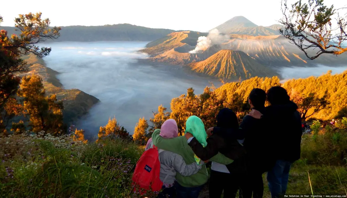Wisata di Bromo: Keindahan kawah aktif